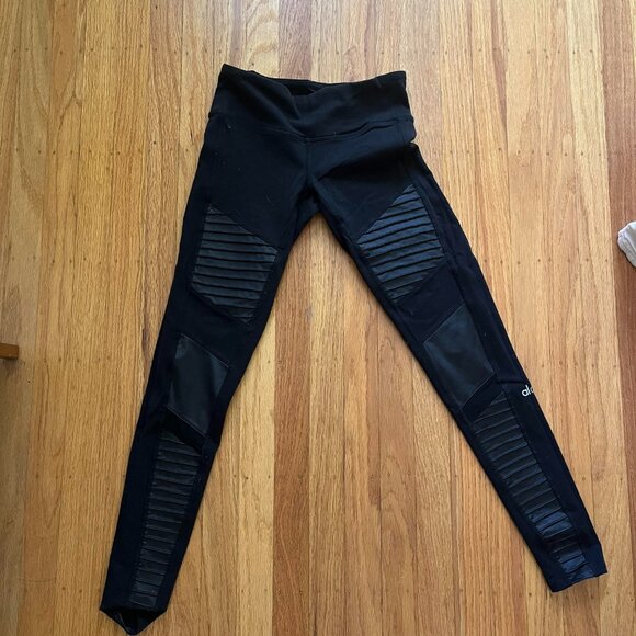 Alo High Waist Moto 7/8 Leggings - Picture 2 of 2